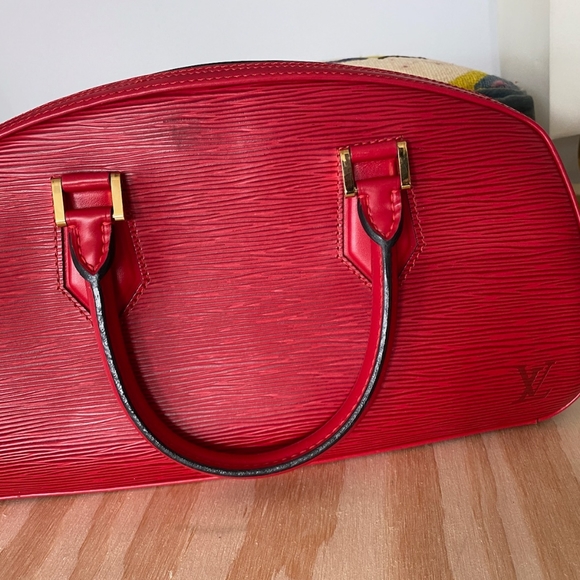 Louis Vuitton Handbags - Louis Vuitton vintage Epi purse